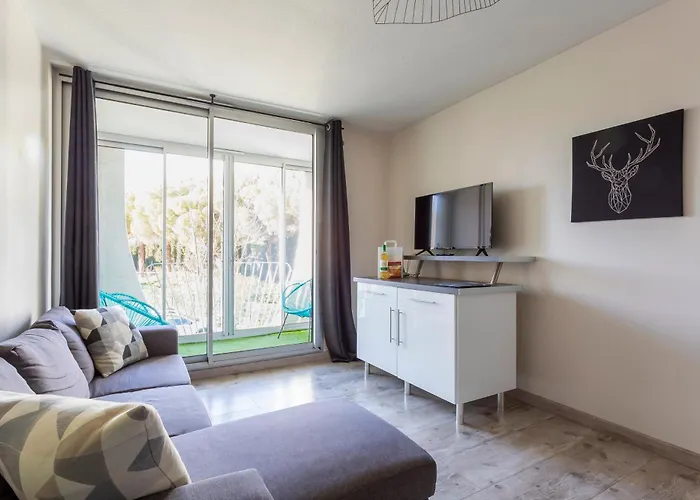 Superbe T2 Proche Avec Parking Apartamento *