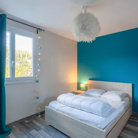 Chez Vanessa - Superbe T2 Proche De La Avec Parking Prive *